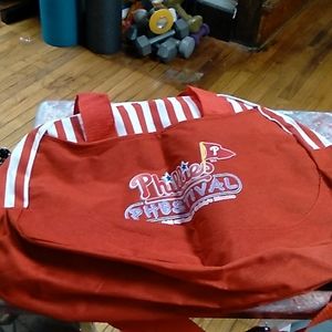 A Philadelphia phillies tore bag